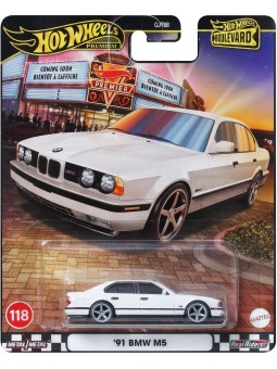 Hot Wheels Premium Boulevard - '91 BMW M5 White